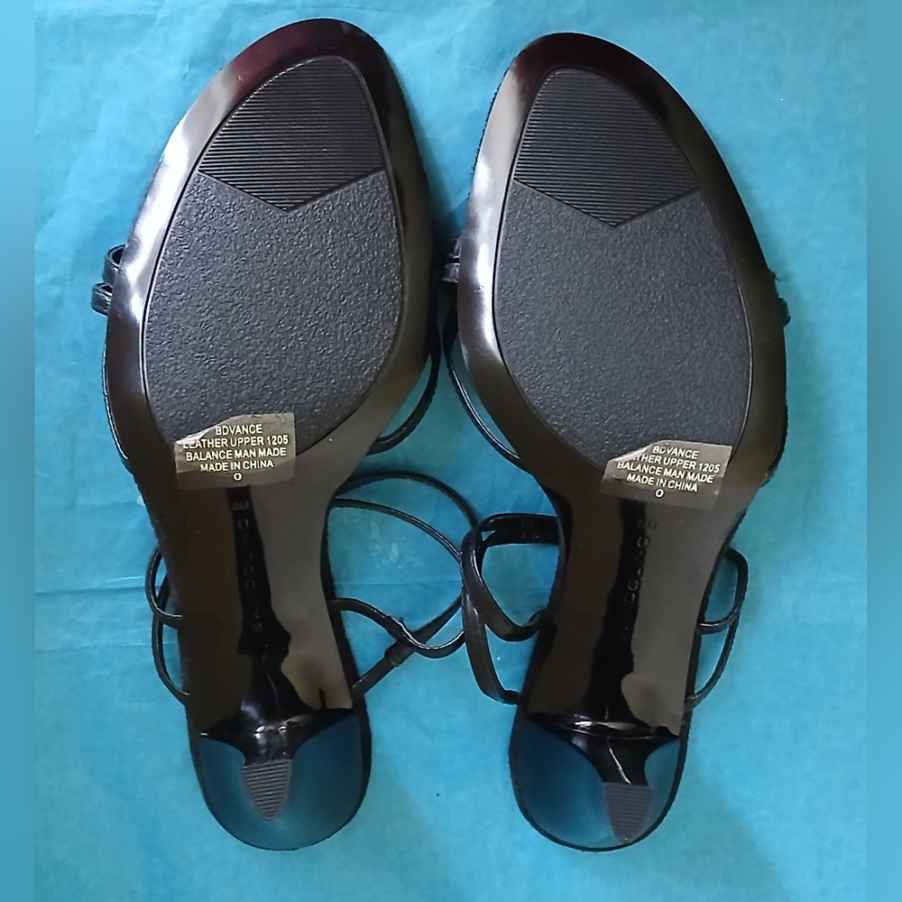 Bandolino Black Leather Strappy Sandals 8M - Picture 4 of 4